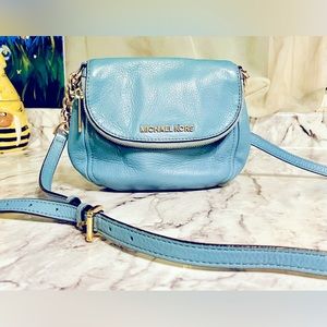EUC Michael Kors small leather crossbody